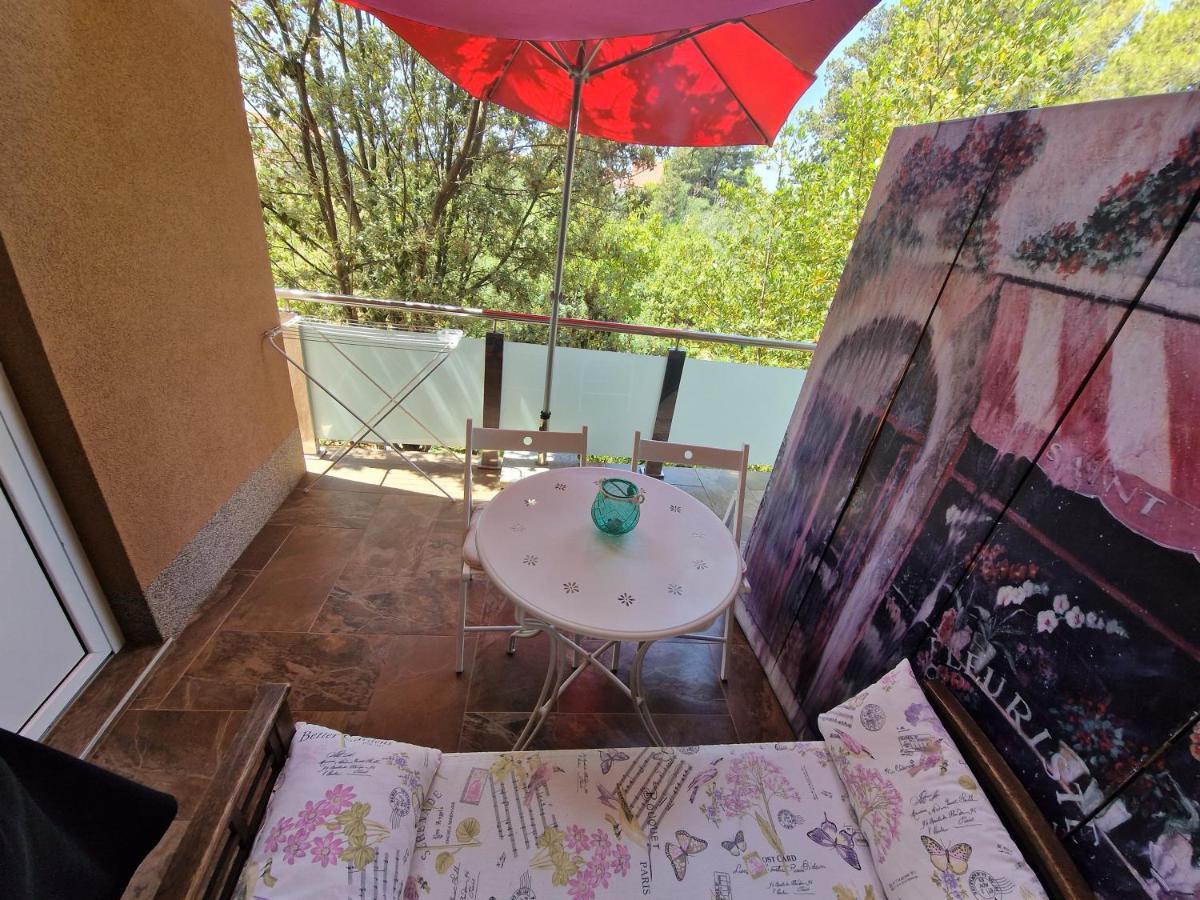 ויר Apartments Marija מראה חיצוני תמונה